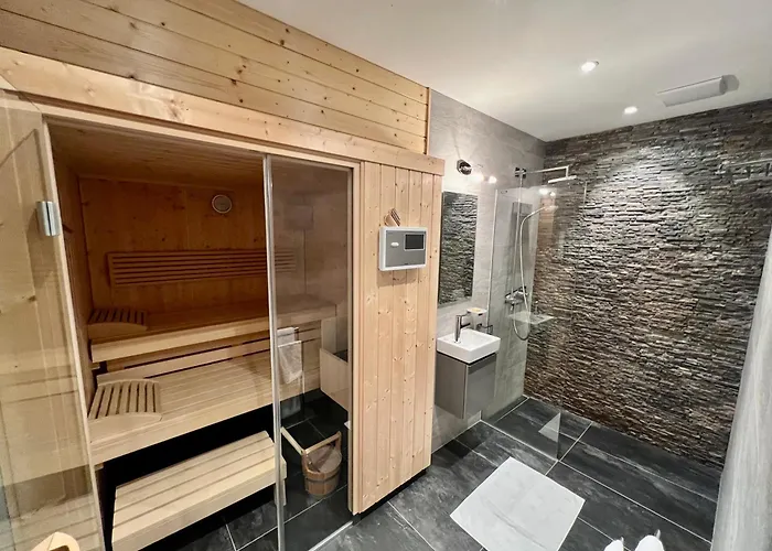 Le Bouquetin L Ski-out L Sauna Apartament *