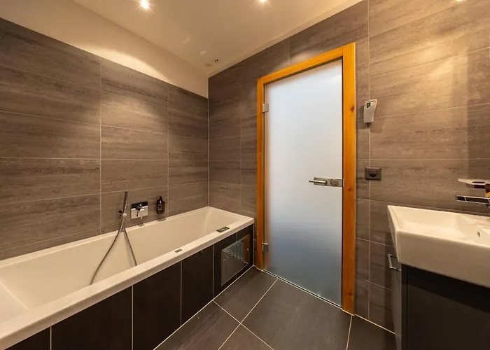 Le Bouquetin L Ski-out L Sauna Apartament